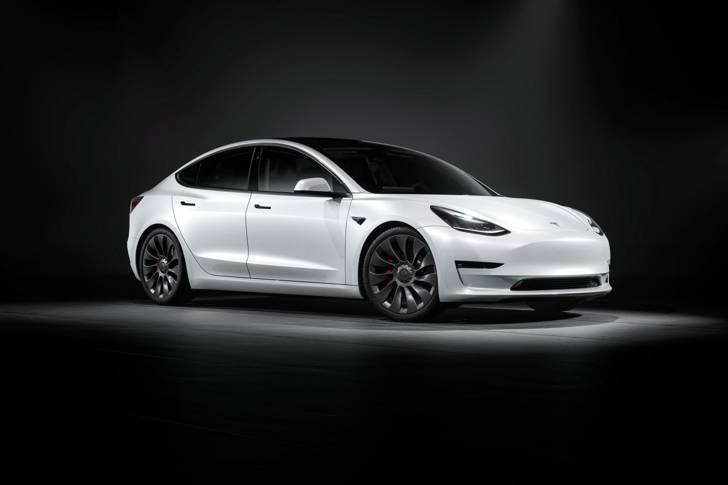 купить Tesla Model 3 или пригнать авто из США