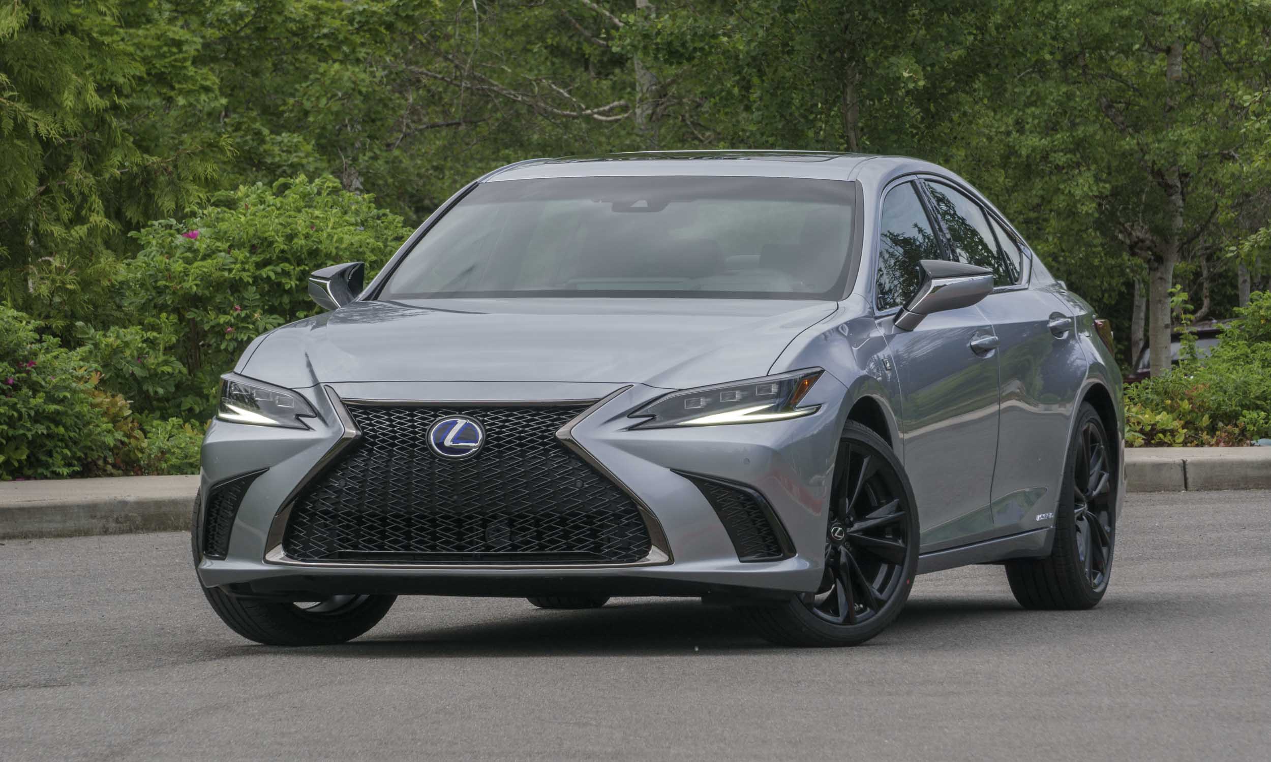 Купить 2022 lexus es 300h f sport недорого в США